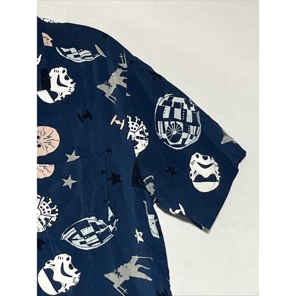 Star Wars Shirt Mens Medium Blue Button Up Short Sleeve Camp Casual Rayon - Picture 4 of 11